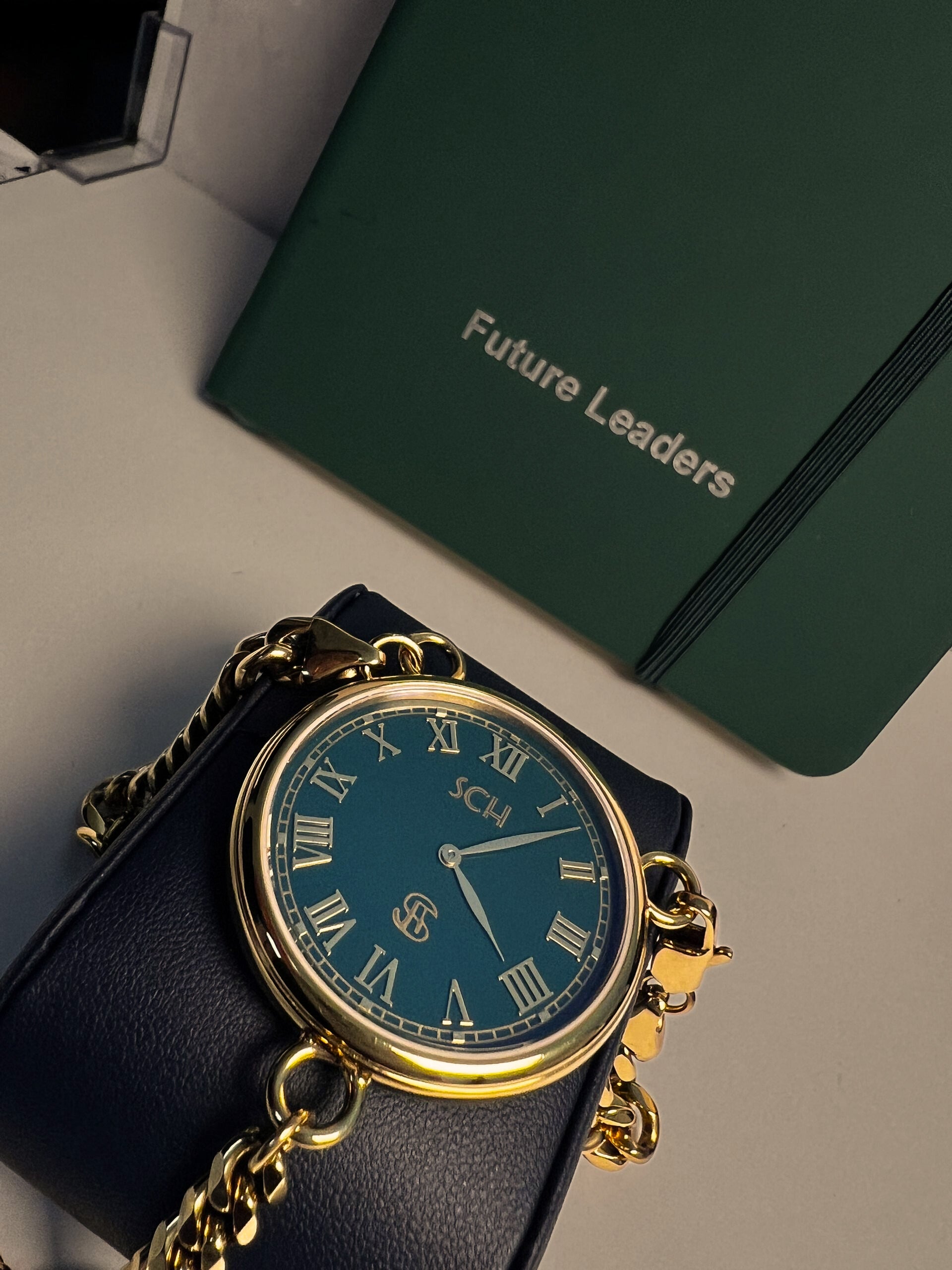 SCH Emerald Gold — Swiss Quartz Luxury Timepiece