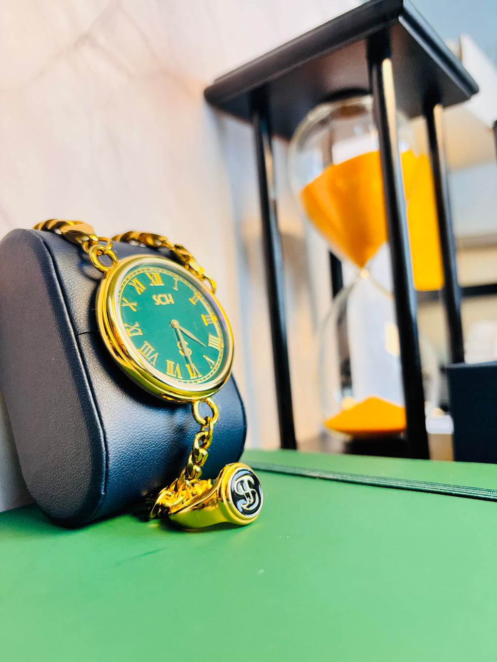 SCH Emerald Gold — Swiss Quartz Luxury Timepiece